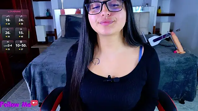 scarlleth  online show from 7, 1, 2026