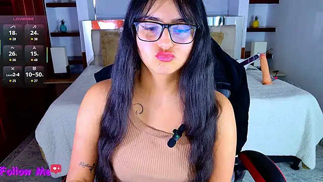 scarlleth  online show from 17, 12, 2025