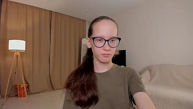 BettyBrowni online show from 8, 10, 2025