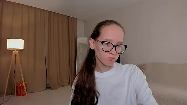 BettyBrowni online show from 28, 9, 2025