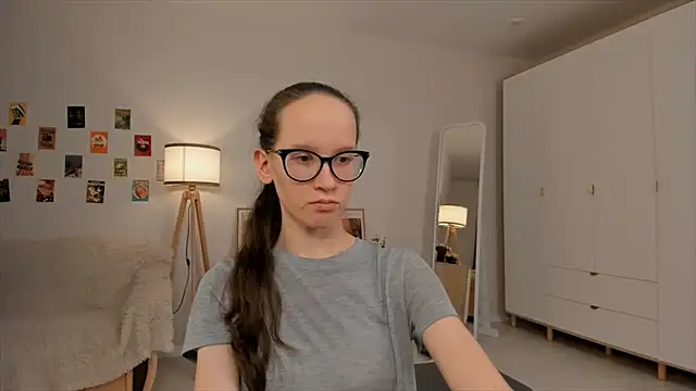 BettyBrowni online show from 23, 3, 2025