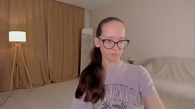 BettyBrowni online show from 24, 10, 2025