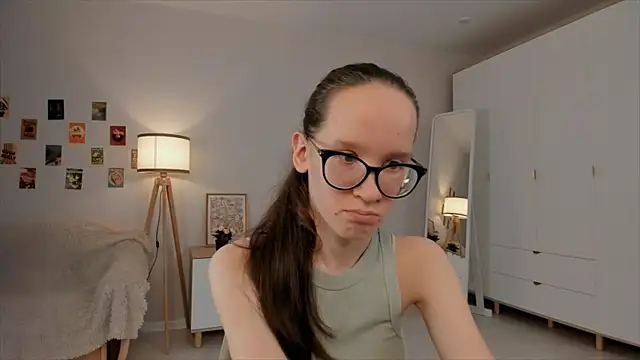 BettyBrowni online show from 17, 3, 2025