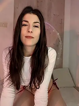 Snapshot of Aisha_Moretti chatting on 15, 10, 2025 Aisha Moretti online show from 15, 10, 2025