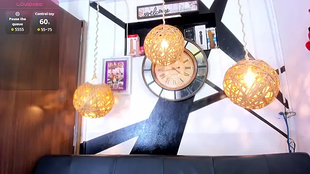 victoria aleia  online show from 26, 9, 2025