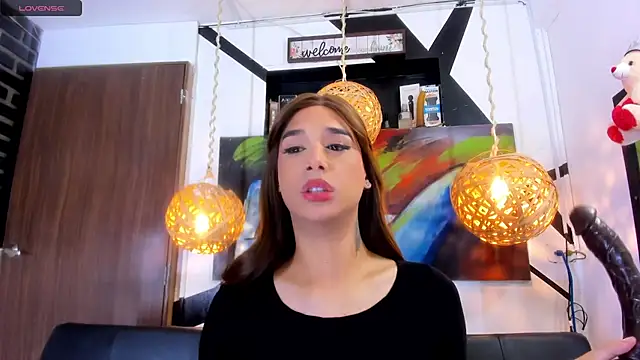 victoria aleia  online show from 13, 11, 2025