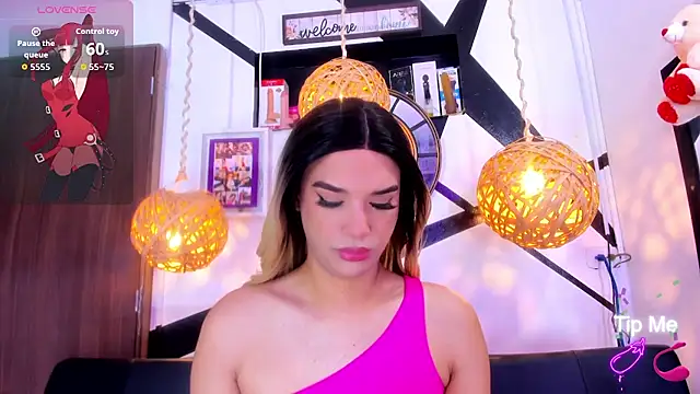 victoria aleia  online show from 23, 9, 2025