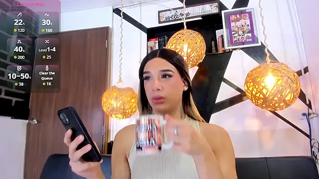 victoria aleia  online show from 23, 10, 2025