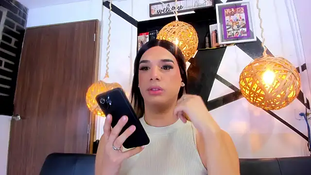 victoria aleia  online show from 29, 10, 2025