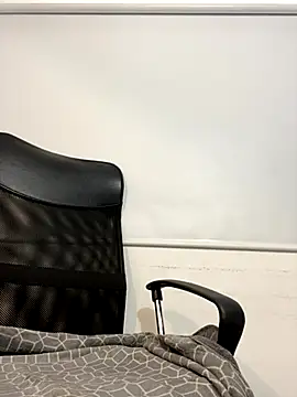 Isakeys  online show from 27, 10, 2025