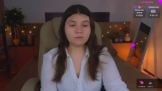 Viola  Shy online show from 22, 3, 2026