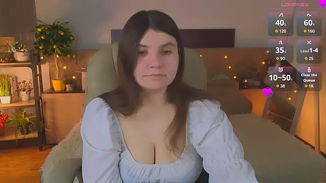 Viola  Shy online show from 29, 4, 2026
