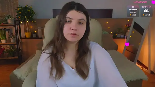 Viola  Shy online show from 10, 5, 2026