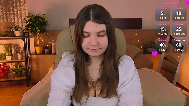 Viola  Shy online show from 7, 5, 2026