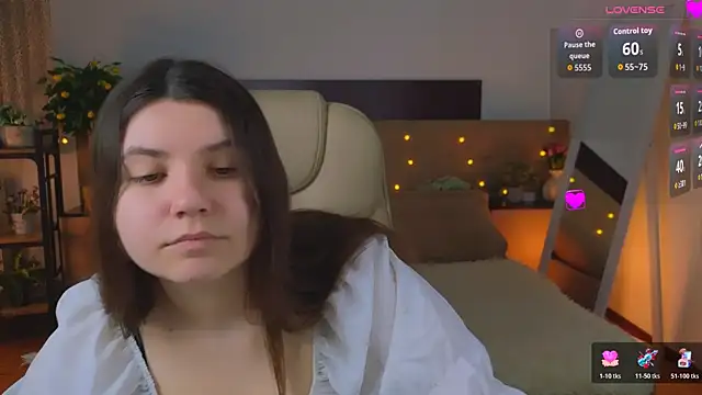 Viola  Shy online show from 8, 5, 2026