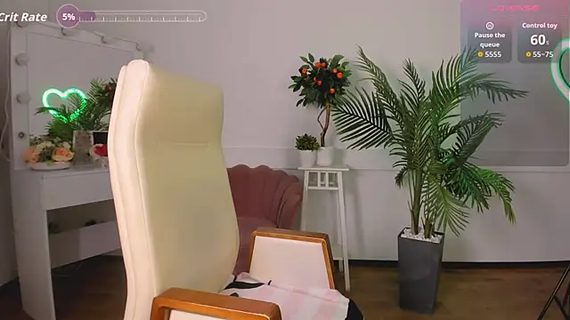 Viola  Shy online show from 30, 10, 2025