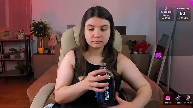 Viola  Shy online show from 10, 3, 2026