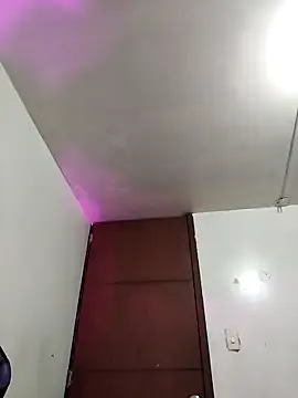 Snapshot of AvaChannel chatting on 2, 11, 2025 AvaChannel online show from 2, 11, 2025