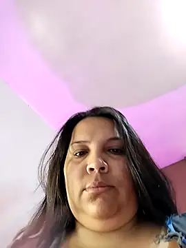 Snapshot of AvaChannel chatting on 21, 10, 2025 AvaChannel online show from 21, 10, 2025