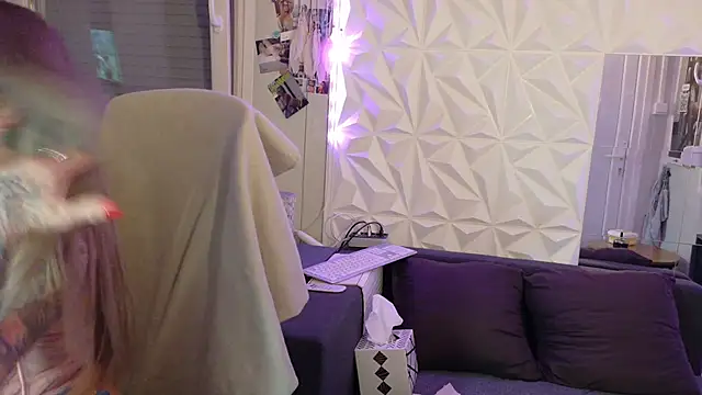 Tatjana Sue online show from 15, 4, 2026