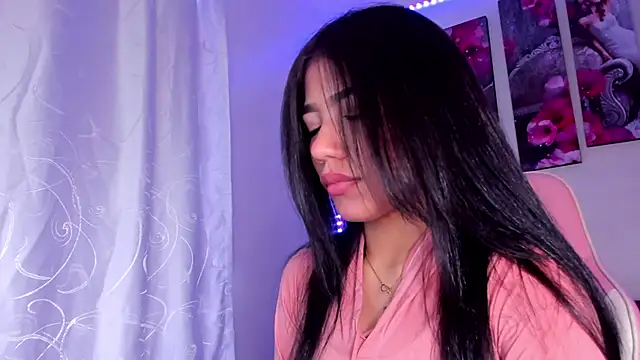 Alissarhys26 online show from 4, 12, 2024