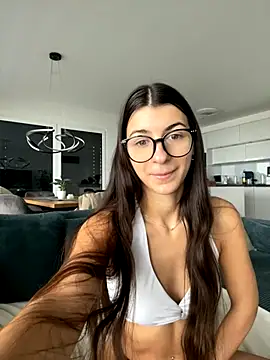 Wildberry  online show from 12, 11, 2025