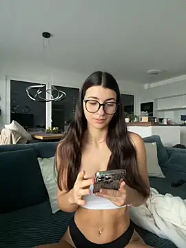 Wildberry  online show from 21, 12, 2025