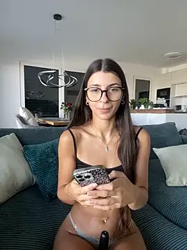 Wildberry  online show from 20, 9, 2025