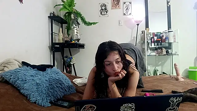 BrisaJones online show from 24, 6, 2026