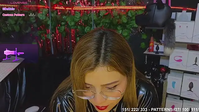 Sweett Mollyy online show from 27, 11, 2025