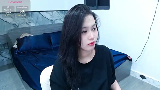 Lin SiYee online show from 25, 11, 2025