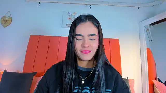 valen rose0 online show from 15, 9, 2025