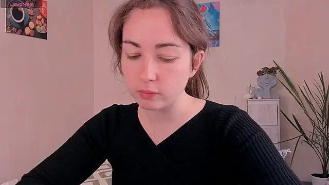 cClandesTina online show from 1, 11, 2025