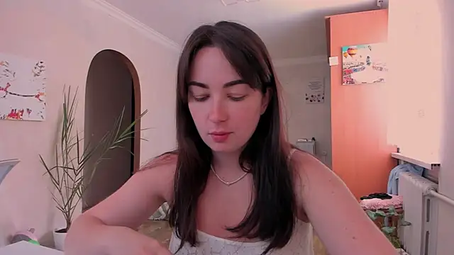cClandesTina online show from 25, 6, 2026