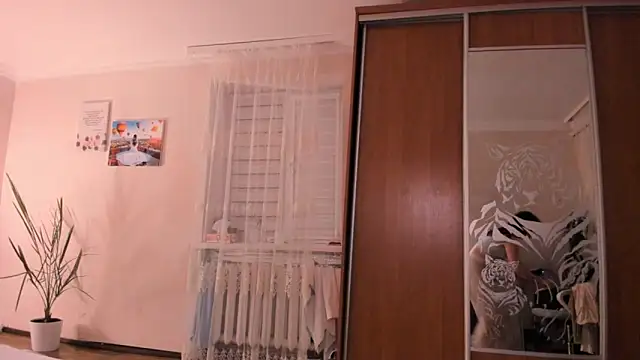 cClandesTina online show from 13, 9, 2025