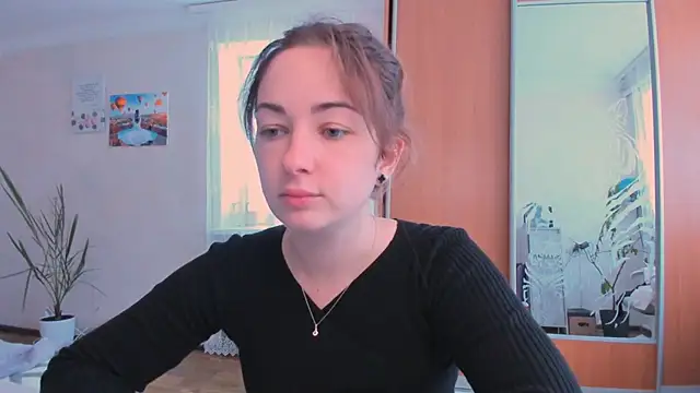 cClandesTina online show from 18, 9, 2025