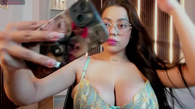 Melisa Soto online show from 11, 11, 2025