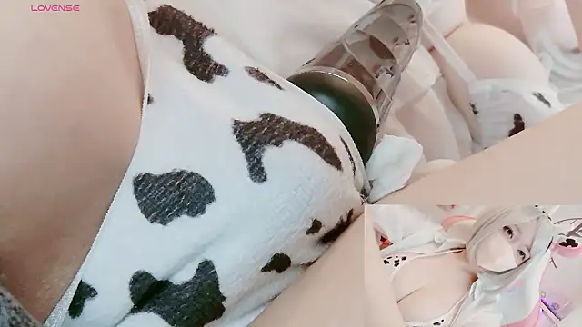 yuayua854 online show from 10, 5, 2026