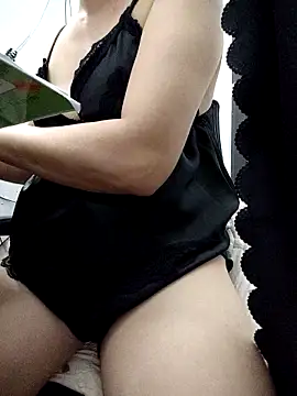 Haralushiaaa online show from 8, 10, 2025