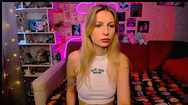 Snapshot of Maria_Hunt chatting on 23, 1, 2025 Maria Hunt online show from 23, 1, 2025