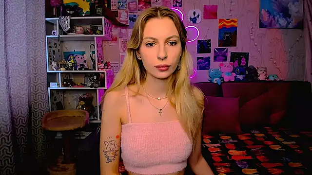 Snapshot of Maria_Hunt chatting on 22, 3, 2025 Maria Hunt online show from 22, 3, 2025