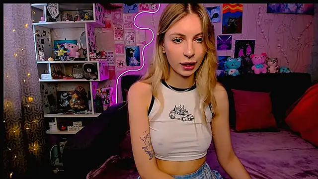 Snapshot of Maria_Hunt chatting on 25, 2, 2025 Maria Hunt online show from 25, 2, 2025