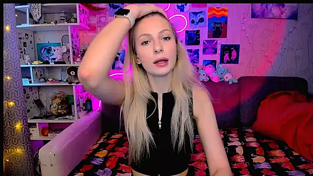 Snapshot of Maria_Hunt chatting on 24, 1, 2025 Maria Hunt online show from 24, 1, 2025