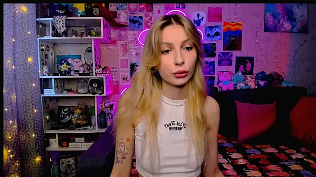 Snapshot of Maria_Hunt chatting on 20, 2, 2025 Maria Hunt online show from 20, 2, 2025