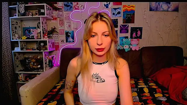 Snapshot of Maria_Hunt chatting on 14, 1, 2025 Maria Hunt online show from 14, 1, 2025