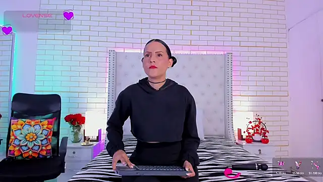 Coco Balenciaga  online show from 10, 5, 2026