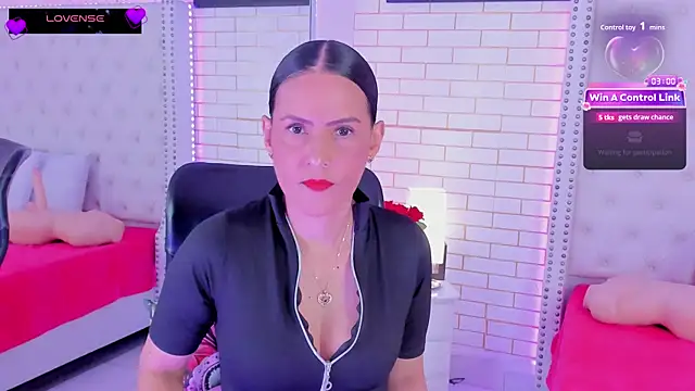 Snapshot of Coco_Balenciaga_ chatting on 17, 6, 2026 Coco Balenciaga online show from 17, 6, 2026