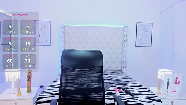 Coco Balenciaga  online show from 13, 2, 2025