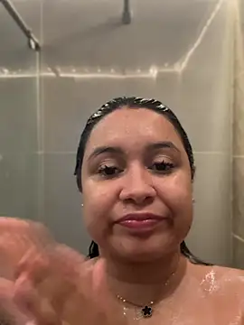 Snapshot of Pretty_Isadora chatting on 4, 7, 2026 Pretty Isadora online show from 4, 7, 2026