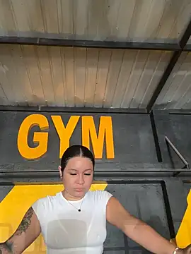 Pretty Isadora online show from 14, 11, 2025